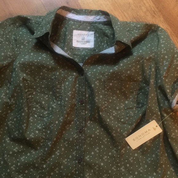 Sonoma Women’s Button Down Arrow Green Shirt - Picture 3 of 7